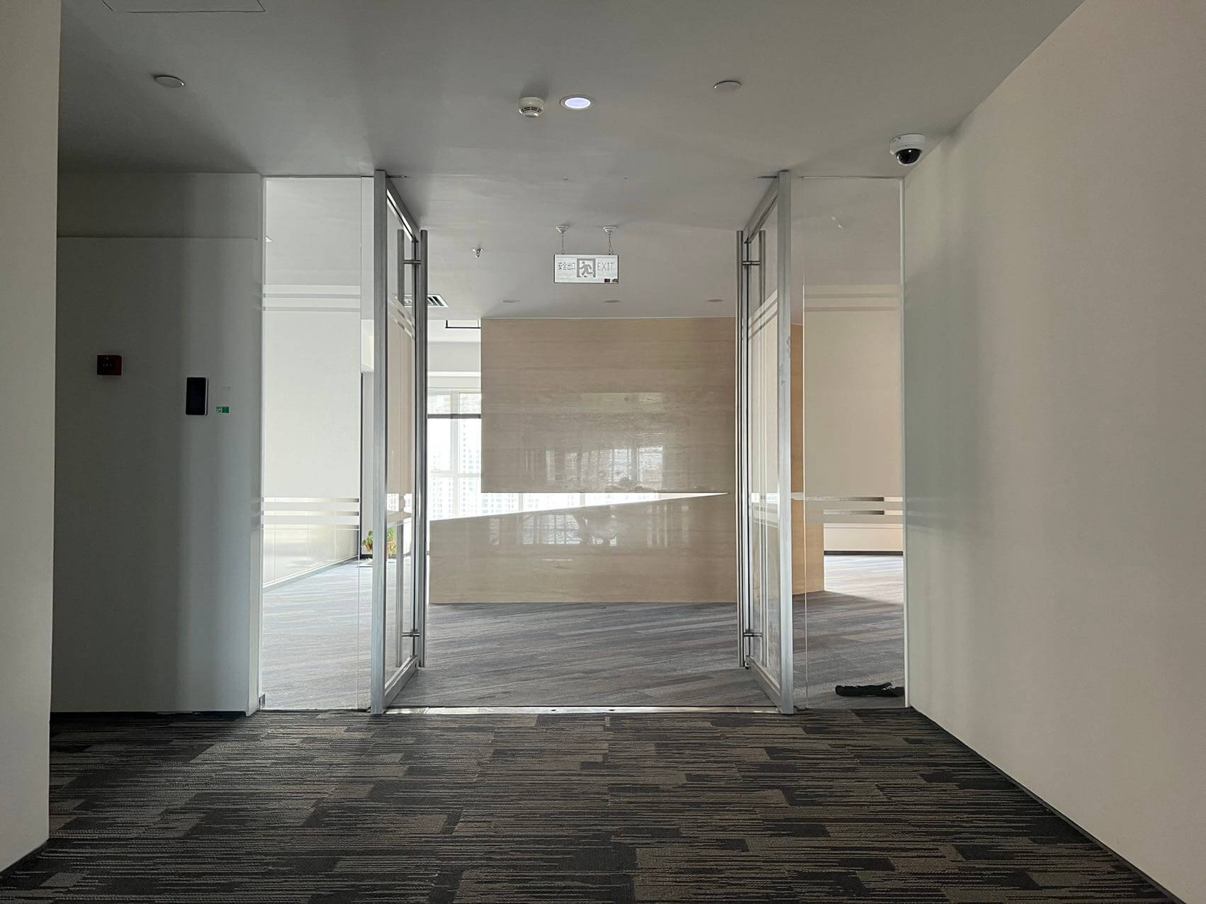 上东双子座       550平米办公室